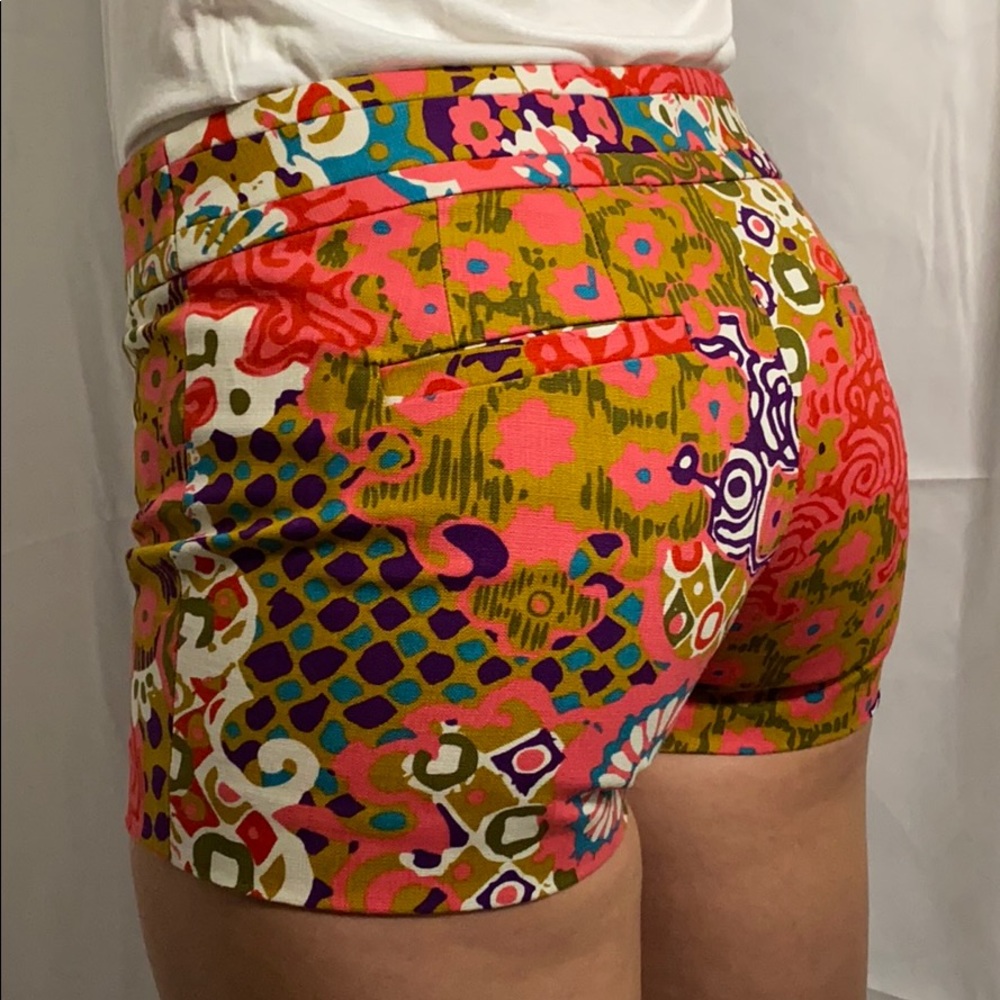 Shorts. - Picture 2 of 9